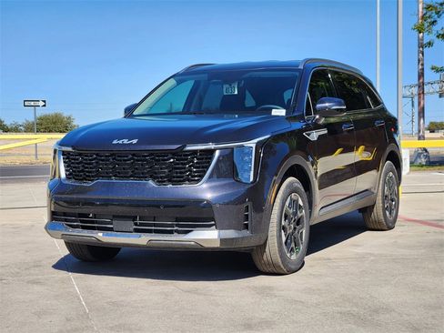 New 2026 Kia Sorento S image 2