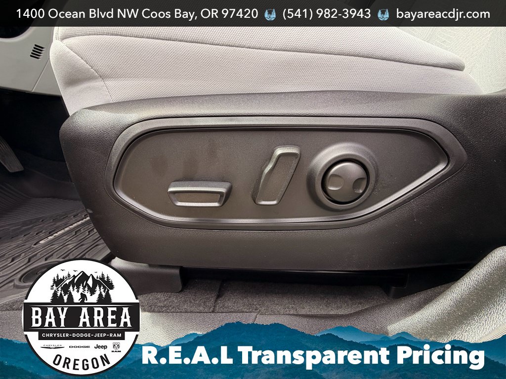 New 2026 Jeep Cherokee Laredo AWD/4WD image 14