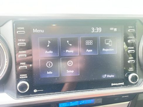 Used 2023 Toyota Tacoma SR5 w/ Black Out Package (TMS) AWD/4WD image 18