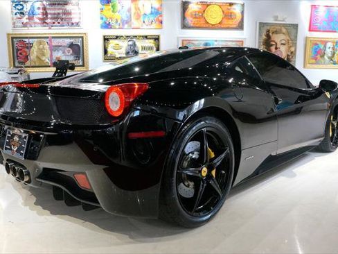Used 2011 Ferrari 458 Italia Coupe image 6