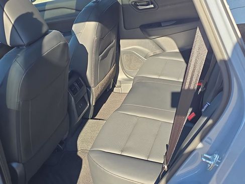 Used 2026 Nissan Rogue SV w/ SV Premium Package image 18