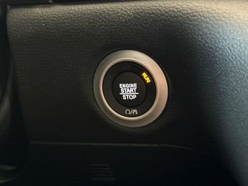 New 2026 Chrysler Pacifica Select image 20