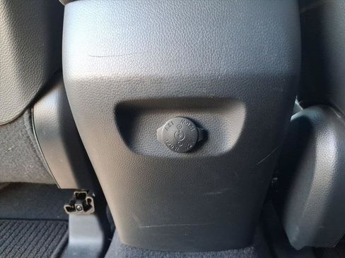 Used 2014 Hyundai Santa Fe Sport w/ Premium Equipment Package 03 FWD image 15