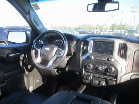 Used 2020 Chevrolet Silverado 1500 LTZ w/ LTZ Premium Package image 23