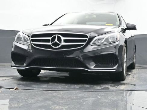 Used 2016 Mercedes-Benz E 350 4MATIC Sedan image 41