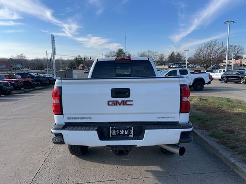 Used 2015 GMC Sierra 2500 Denali w/ Duramax Plus Package image 6