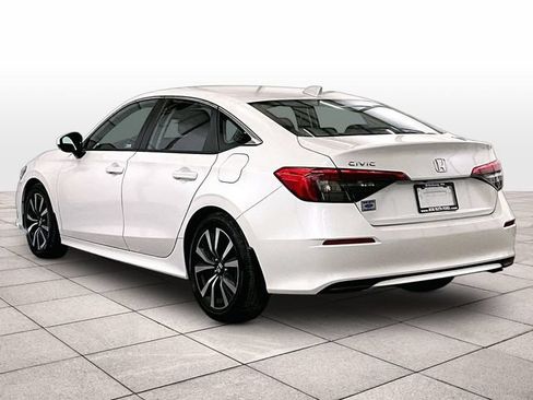 Used 2023 Honda Civic EX image 10