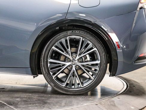 Certified 2026 Toyota Prius XLE FWD image 11