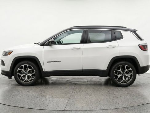 Used 2025 Jeep Compass Limited AWD/4WD image 5