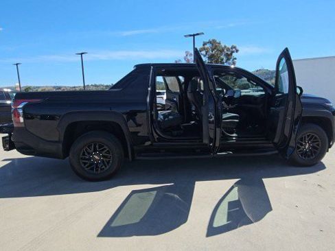 Used 2025 Chevrolet Silverado EV LT w/ LT Premium Package AWD/4WD image 9
