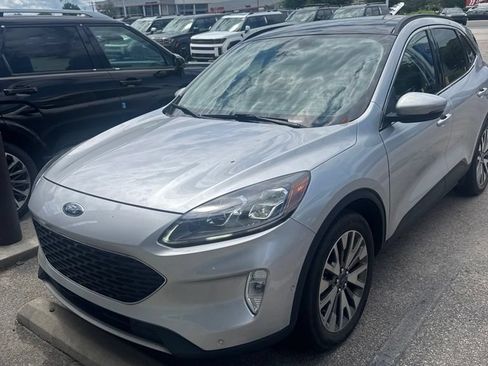 Used 2020 Ford Escape Titanium AWD/4WD image 2