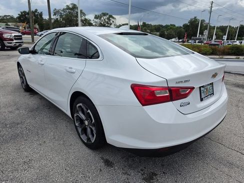 Used 2023 Chevrolet Malibu LT FWD image 3