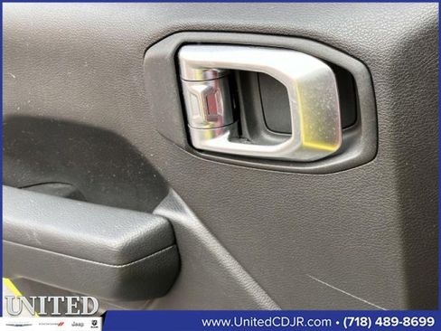 Certified 2022 Jeep Wrangler Unlimited Sport image 22
