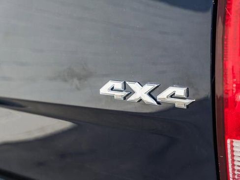 Used 2017 RAM 2500 Big Horn image 9