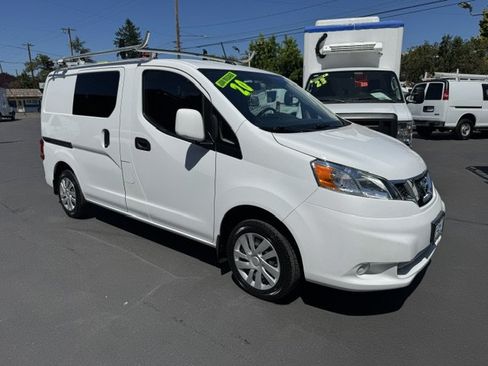 Used 2020 Nissan NV200 SV w/ Sliding Glass Door Package FWD image 1
