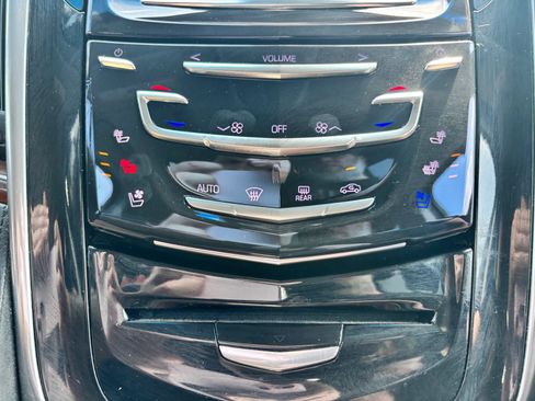 Used 2018 Cadillac Escalade ESV Premium Luxury AWD/4WD image 25