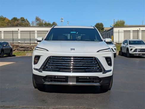 New 2026 Buick Enclave Preferred w/ Power Package image 2