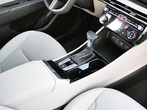 New 2026 Hyundai Tucson SEL image 13