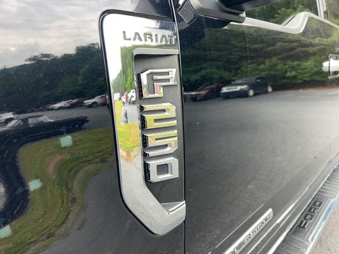 Used 2022 Ford F250 Lariat w/ Chrome Package AWD/4WD image 10