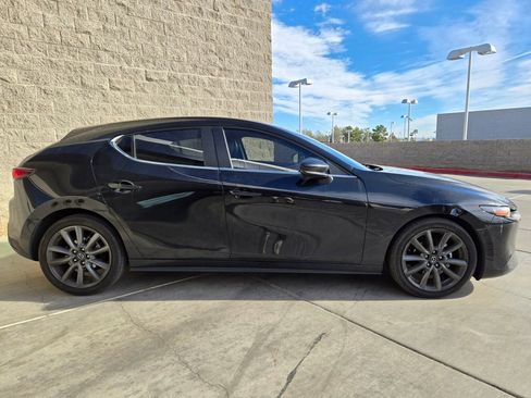 Used 2022 MAZDA MAZDA3 s image 4