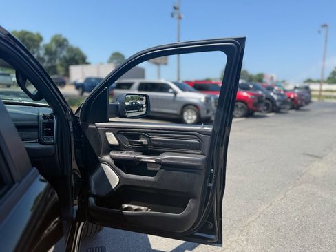 Used 2020 RAM 1500 Limited w/ Black Appearance Package AWD/4WD image 29
