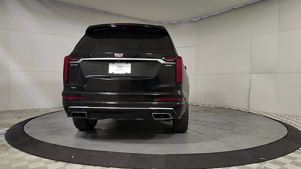 Used 2024 Cadillac XT6 Premium Luxury w/ Technology Package AWD/4WD image 6