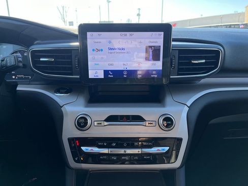 Used 2023 Ford Explorer XLT w/ Equipment Group 202A image 26