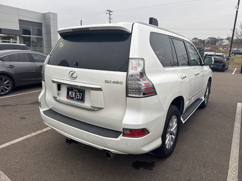 Used 2019 Lexus GX 460 image 10