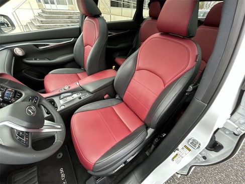 Certified 2023 INFINITI QX50 Sport image 15