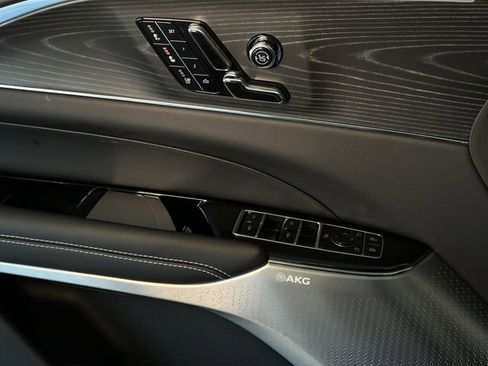 Used 2024 Cadillac Lyriq Luxury w/ LPO, Floor Liner Package image 15