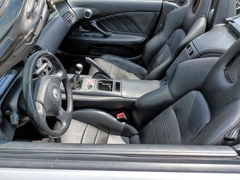 Used 2002 Honda S2000 image 16