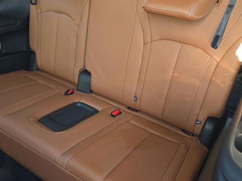 Certified 2023 INFINITI QX60 Sensory w/ Vision Package AWD/4WD image 17