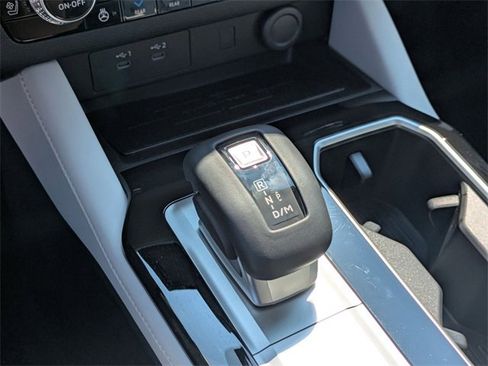 New 2025 Mitsubishi Outlander SEL image 24