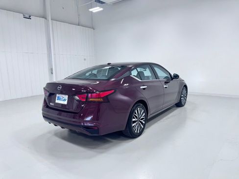 Used 2023 Nissan Altima 2.5 SV image 9