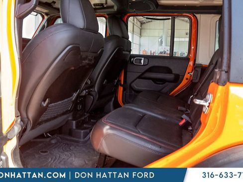 Used 2025 Jeep Wrangler Rubicon w/ Convenience Group image 20