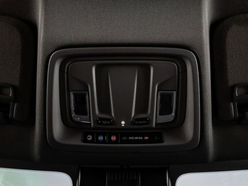 Used 2024 GMC Sierra 1500 Elevation image 28