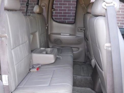 Used 2000 Toyota Tundra Limited image 12