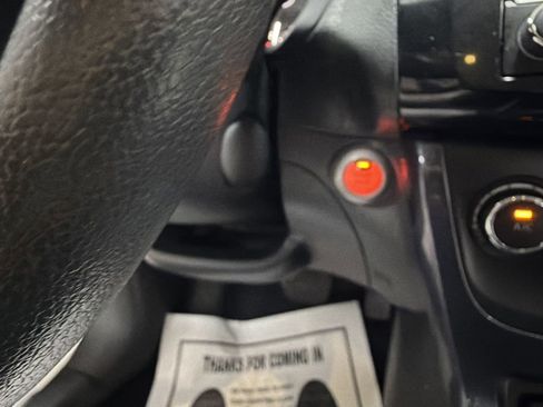 Used 2017 Nissan Sentra SR w/ SR Midnight Edition image 19