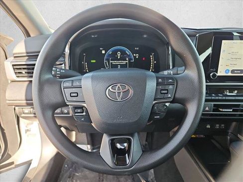 Used 2026 Toyota Camry LE FWD image 13