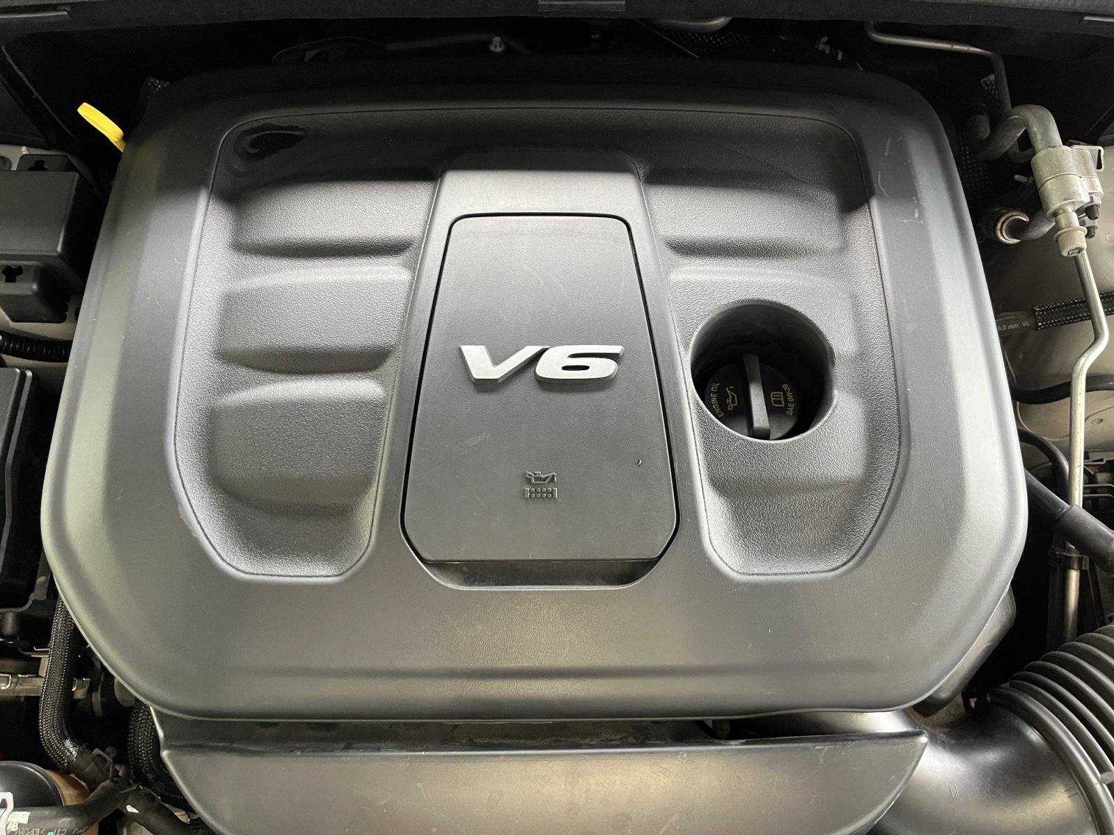 Used 2017 Jeep Grand Cherokee Overland AWD/4WD image 21