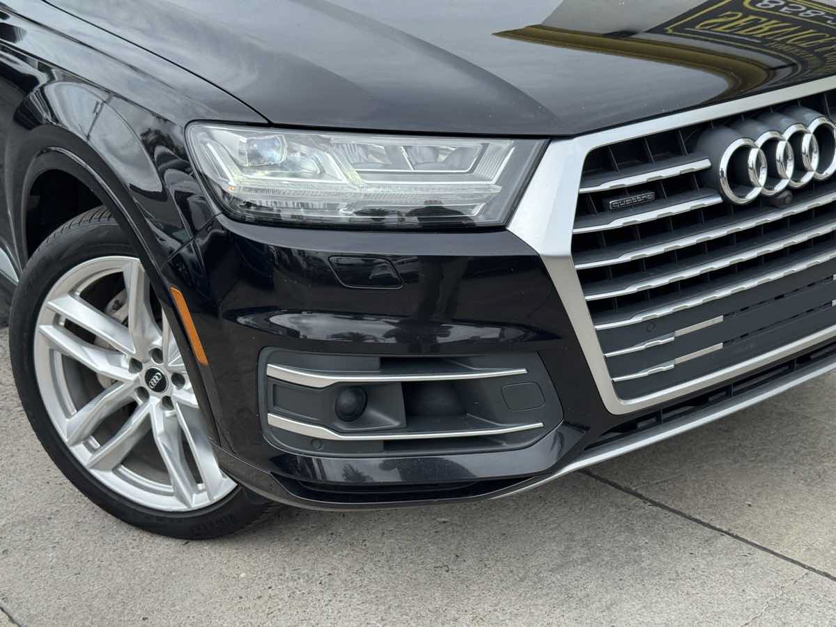 Used 2018 Audi Q7 3.0T Prestige w/ Prestige Package AWD/4WD image 3