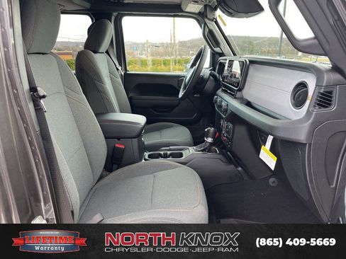 New 2026 Jeep Wrangler Unlimited Sport image 25