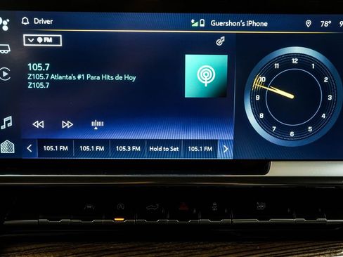 Used 2022 Chevrolet Silverado 1500 LT AWD/4WD image 30