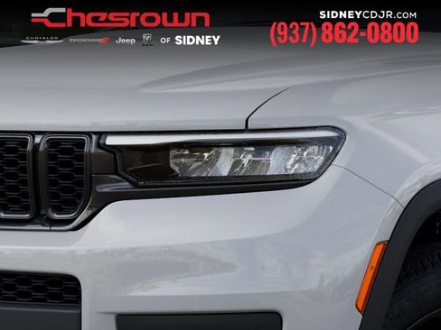 New 2025 Jeep Grand Cherokee L Altitude image 10