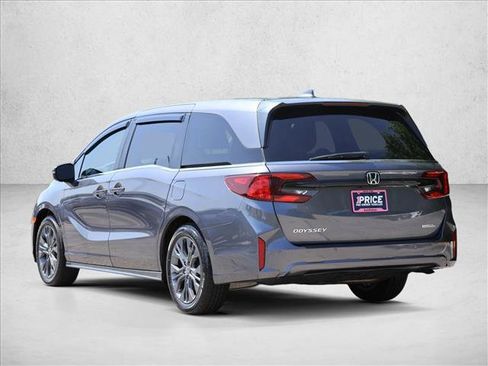 Used 2025 Honda Odyssey Touring image 7