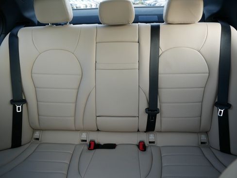 Used 2019 Mercedes-Benz C 300 4MATIC Sedan image 13