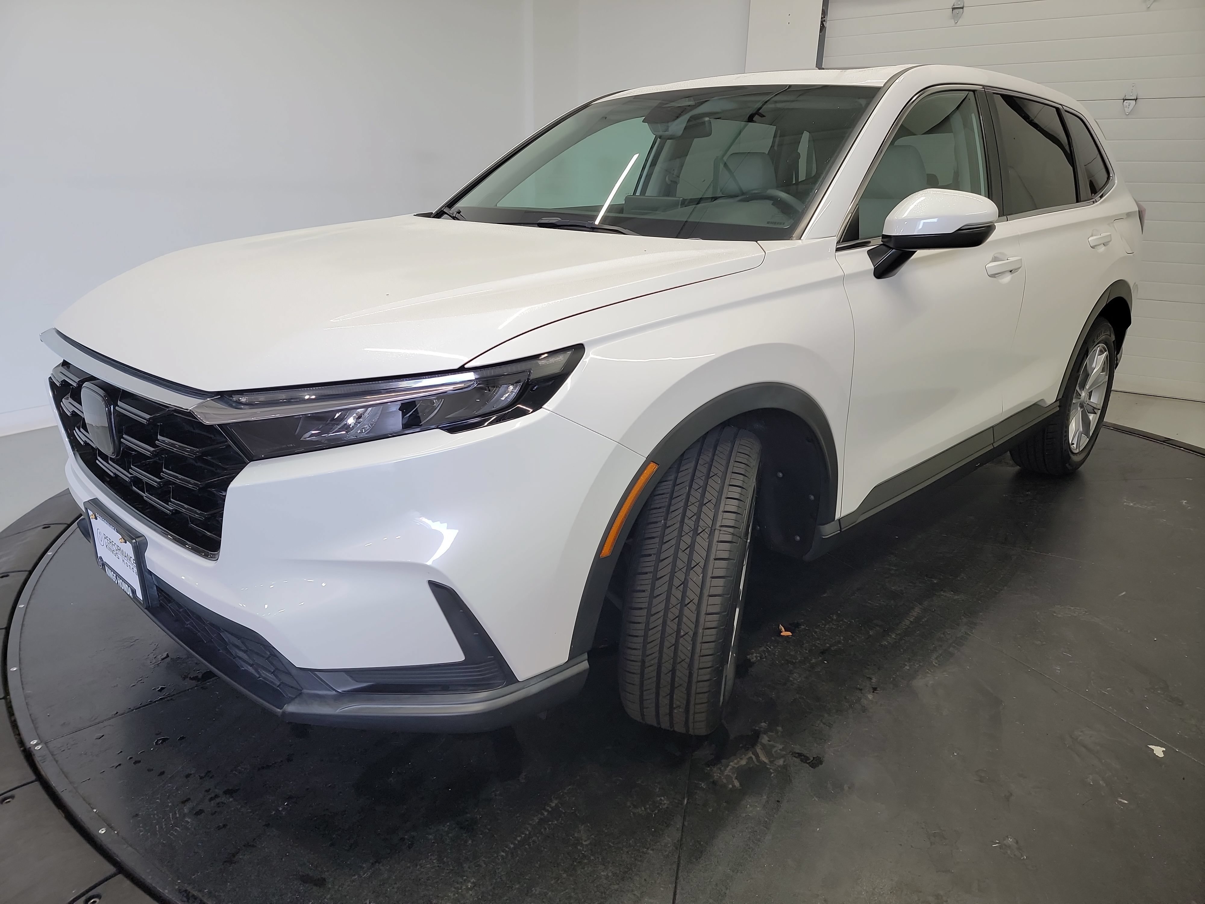 Used 2023 Honda CR-V EX image 3