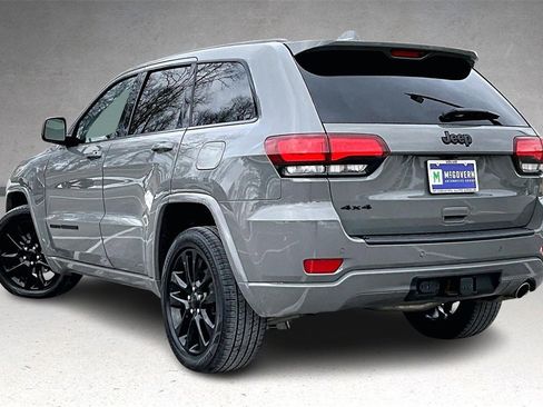 Used 2020 Jeep Grand Cherokee Altitude image 4