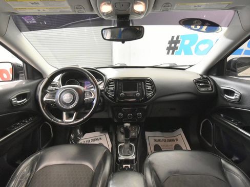 Used 2018 Jeep Compass Latitude image 17