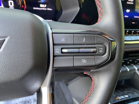 Used 2024 Chevrolet Colorado Z71 w/ Z71 Convenience Package 2 image 20